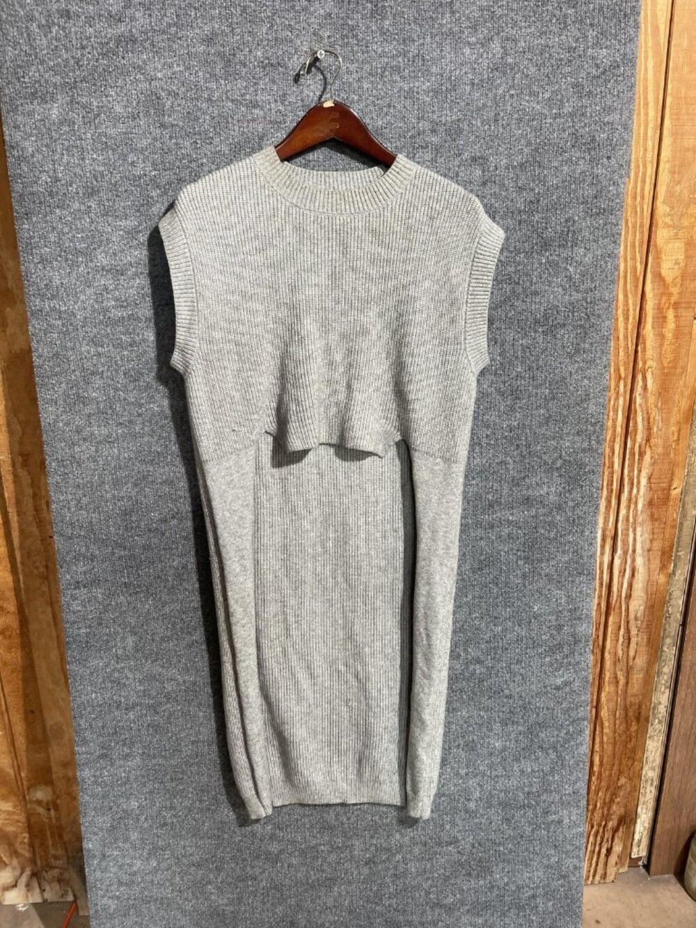 Kerisma Sweater Dress Womens Medium Gray Sleeveless Ribbed Knit Midi Angora